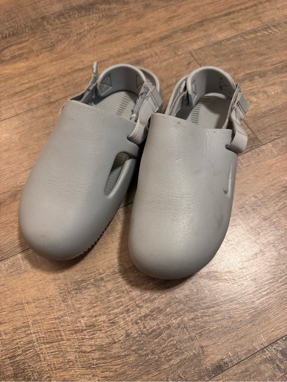 Nike Light Gray Closed-Toe Sandal Clogs